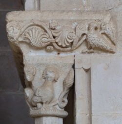 capitel románico santes creus