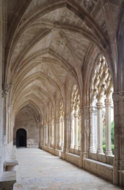 claustro del monasterio de santes creus