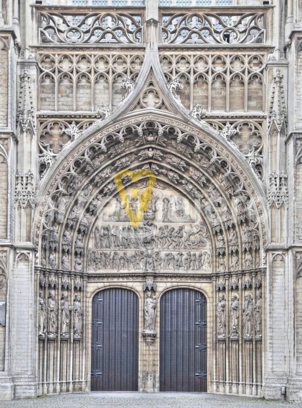 portada de la catedral de amberes