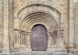 portada románica catedral de plasencia