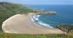 playa de torimbia. mar cantábrico