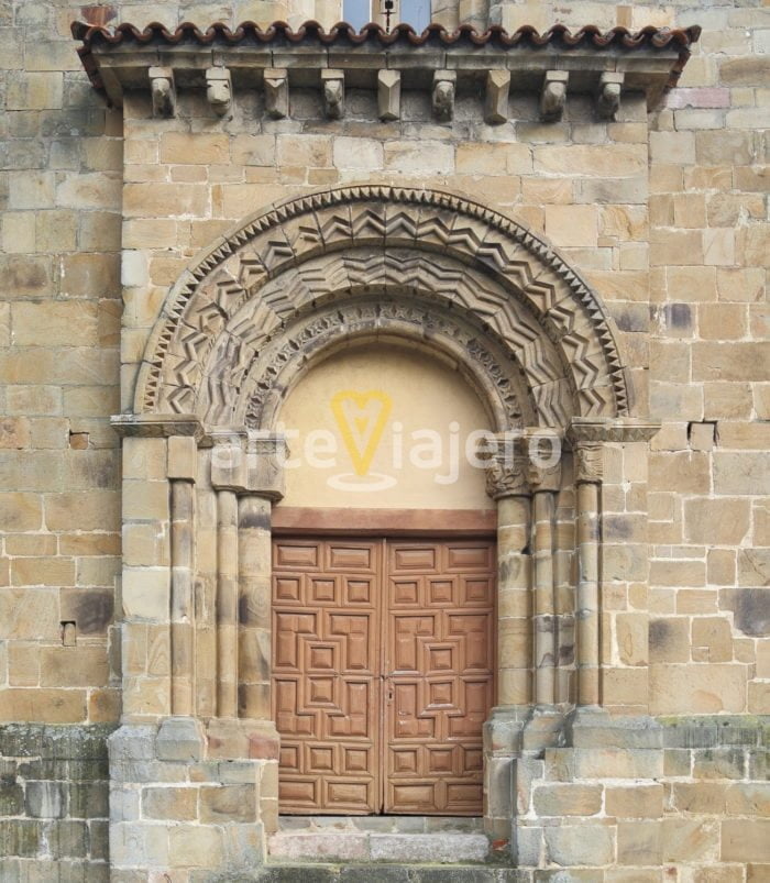 portada de san pedro de arrojo