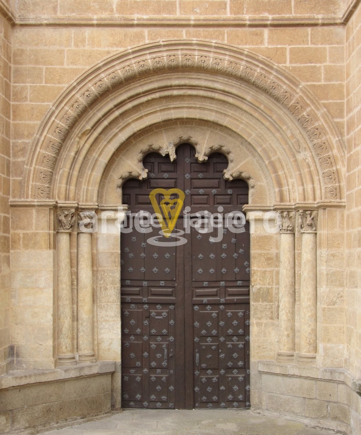 puerta del Ensolado o de amayuelas