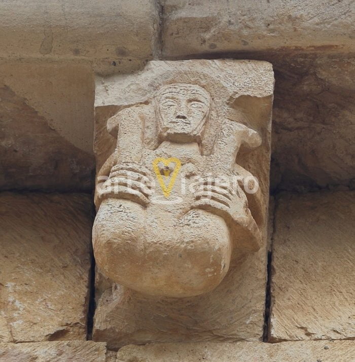 mujer exhibicionista románico erótico