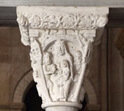 capitel de la portada de la catedral de tarragona