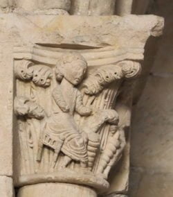 capitel románico, claustro salamanca