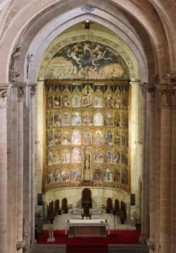 interior de la catedral vieja de salamanca