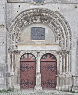 iglesia de saint-lazare d'avallon