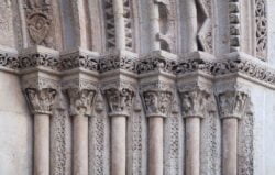 capiteles de la catedral de valencia