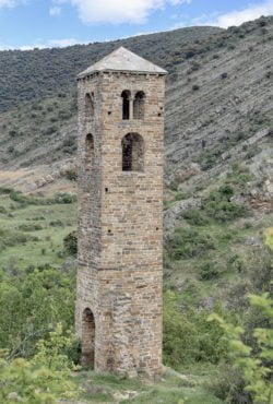 torres románicas