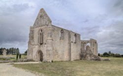 iglesia en ruinas