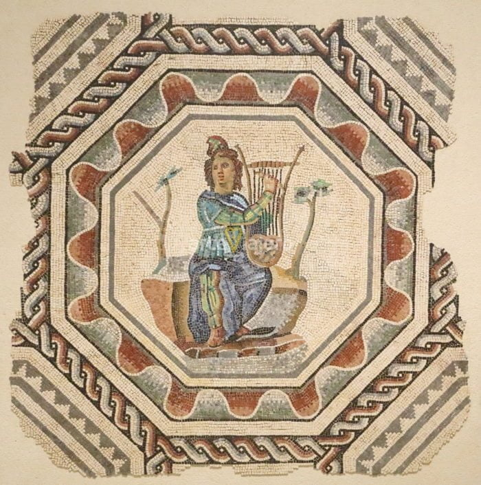 orfeo, mosaico de orfeo, musée gallo-romain