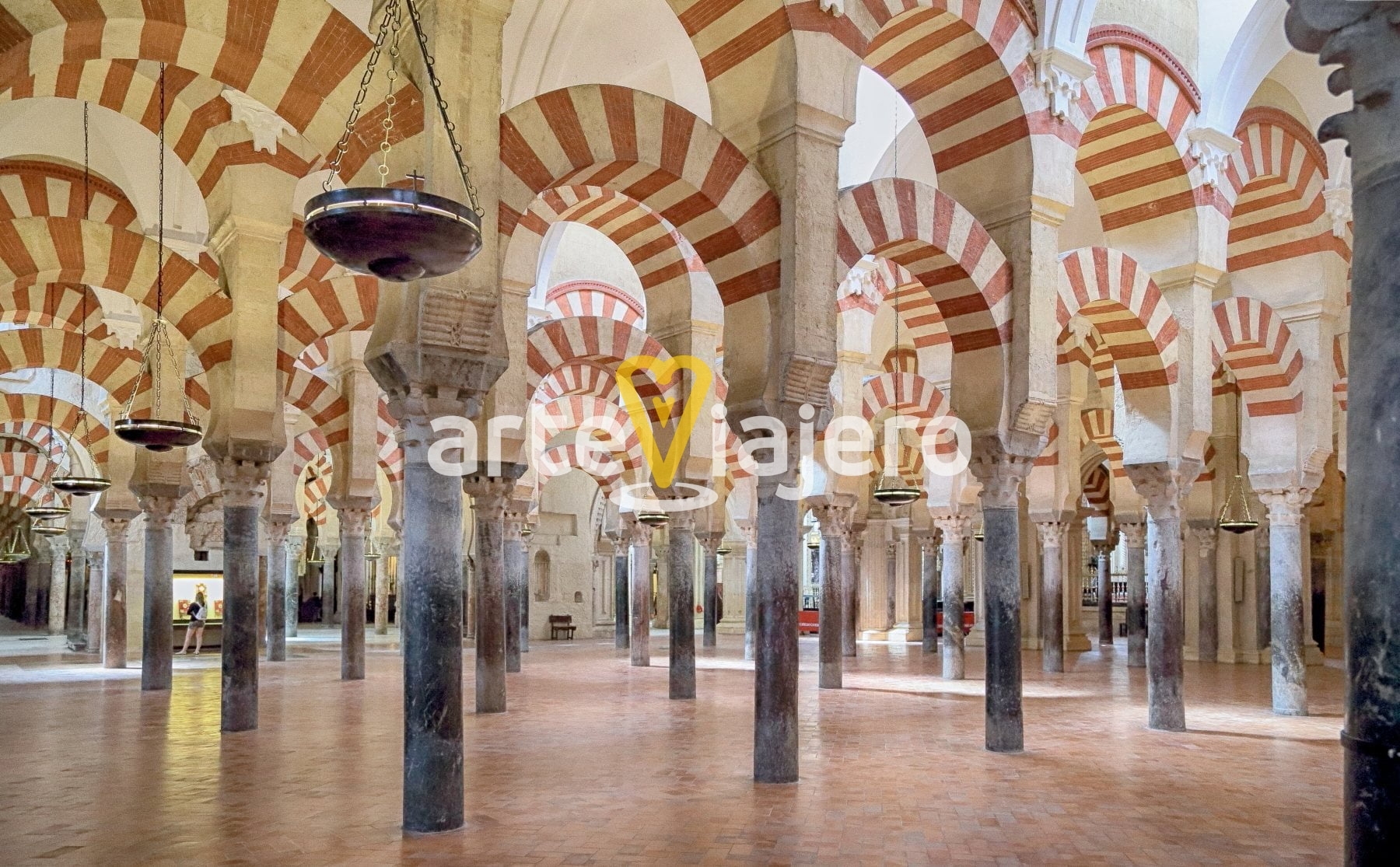 arcos de la mezquita de córdoba