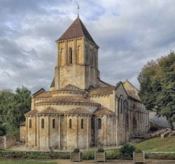 église saint hilaire de melle