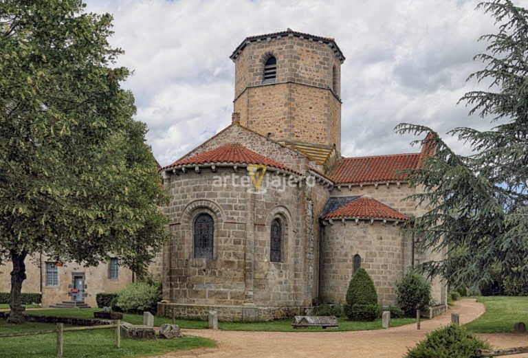 SaintHilairelaCroix, Auvergne ArteViajero