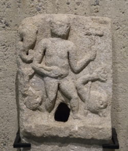 relieve romano