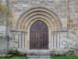 iglesia de arcos de la llana