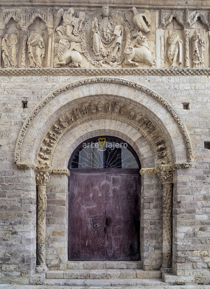 iglesia de santiago de carrión de los condes