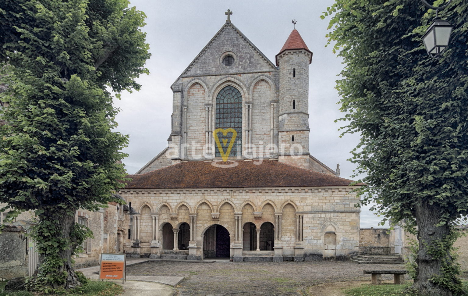 Abadía de Pontigny ArteViajero