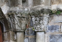 capiteles románicos navarra