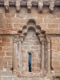 arcos trilobulados