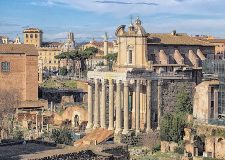 Templo de Antonino y Faustina ArteViajero
