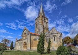 iglesia de aulnay de saintonge