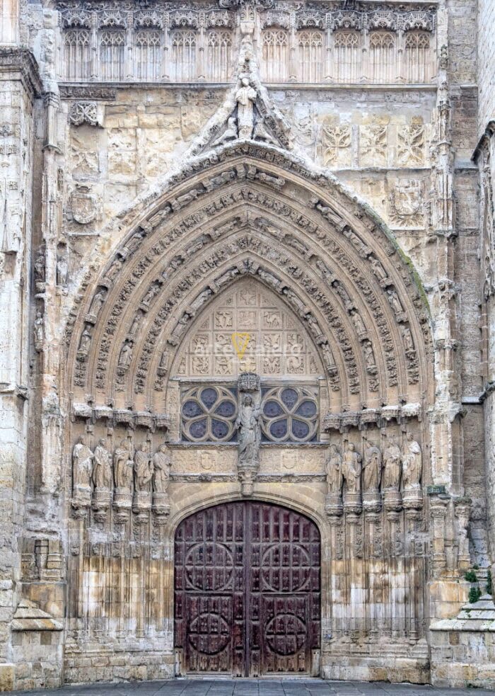 portada gótica catedral de palencia