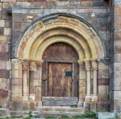 iglesia de hoyuelos de la sierra