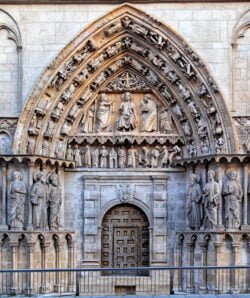 puerta de la coronería catedral de burgos