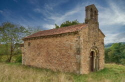 iglesia de san esteban de aramil