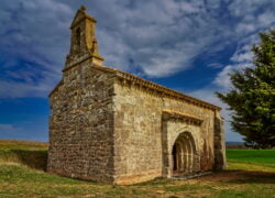 ermita de san cristóbal de sotresgudo