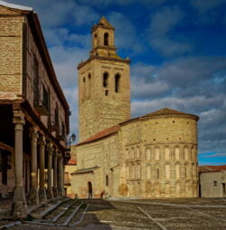 iglesia de santa maría la mayor arévalo