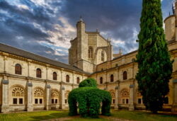 claustro monasterio de la vid