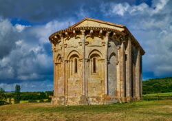 ermita de san vicentejo de treviño