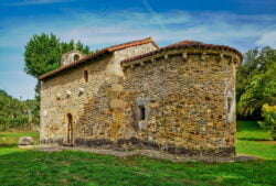 ermita de san román de escalante