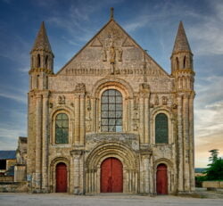 iglesia de saint jouin de marnes