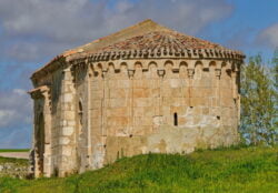 ermita de santibáñez de esgueva