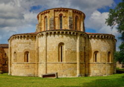 monasterio de gradefes