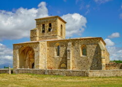 iglesia de báscones de valdivia