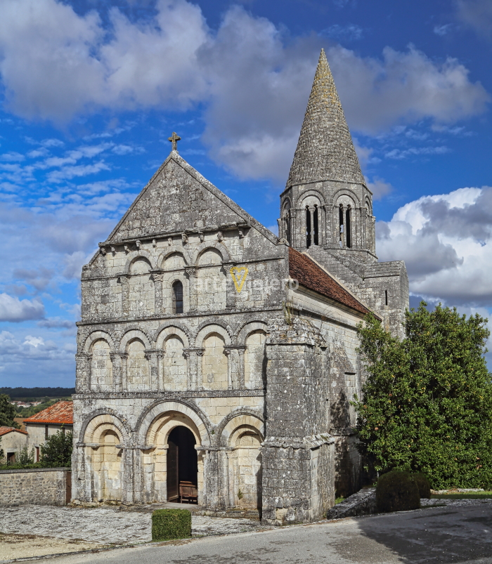 iglesia de saint cybard de plassac rouffiac