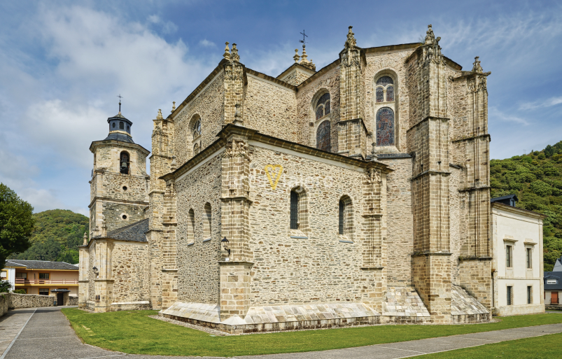Colegiata de Villafranca del Bierzo León colegiata de santa maría de villafranca del bierzo