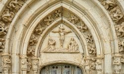 portada gótica monasterio de sandoval