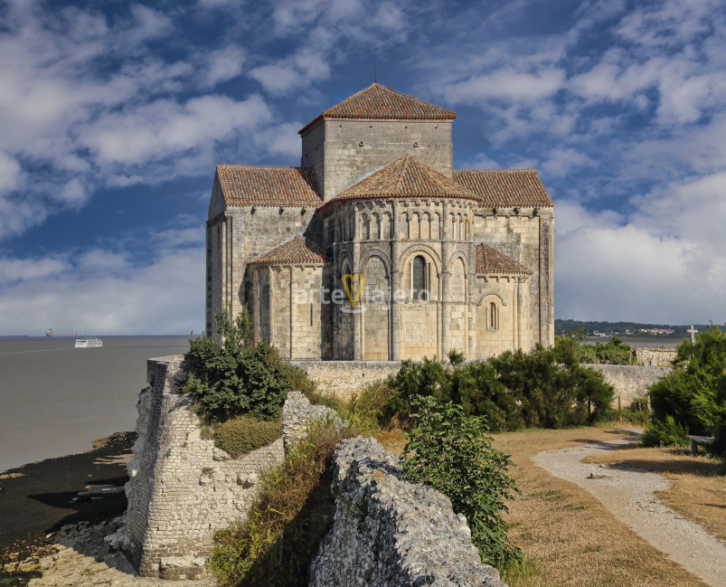iglesia de talmont sur gironde