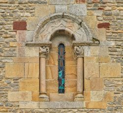 ventana románica asturias