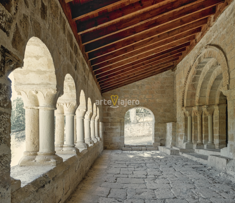 Hinojosa Ermita de Santa Catalina románico porticado guadalajara