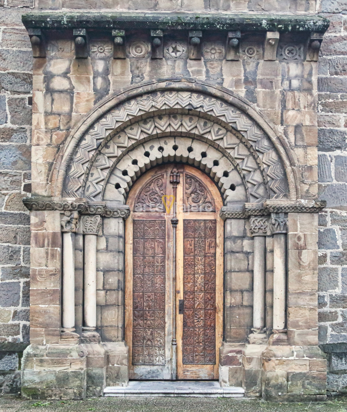 portadas románicas de asturias
