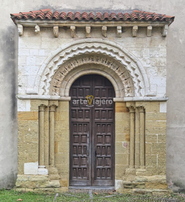 portadas románicas de asturias