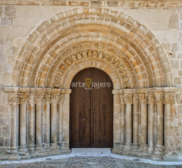 portadas románicas de palencia