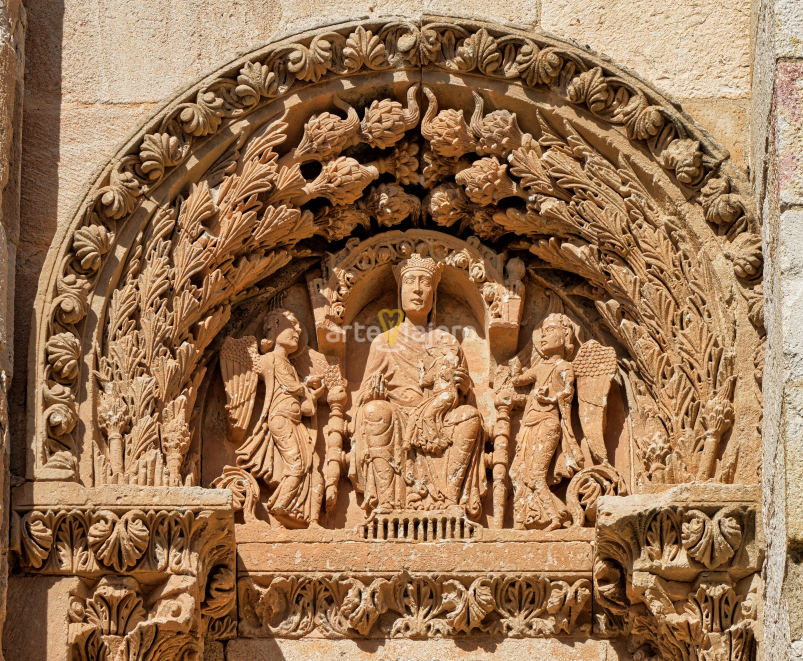 Tímpano con Virgen Theotokos Románico Zamora theotokos